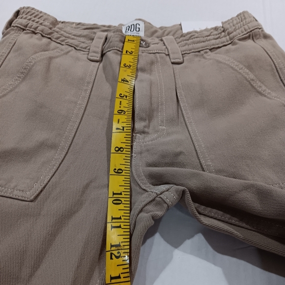BDG Women's (Size 26) Sand Color Utility Skate Pants (NWT) - Picture 9 of 12